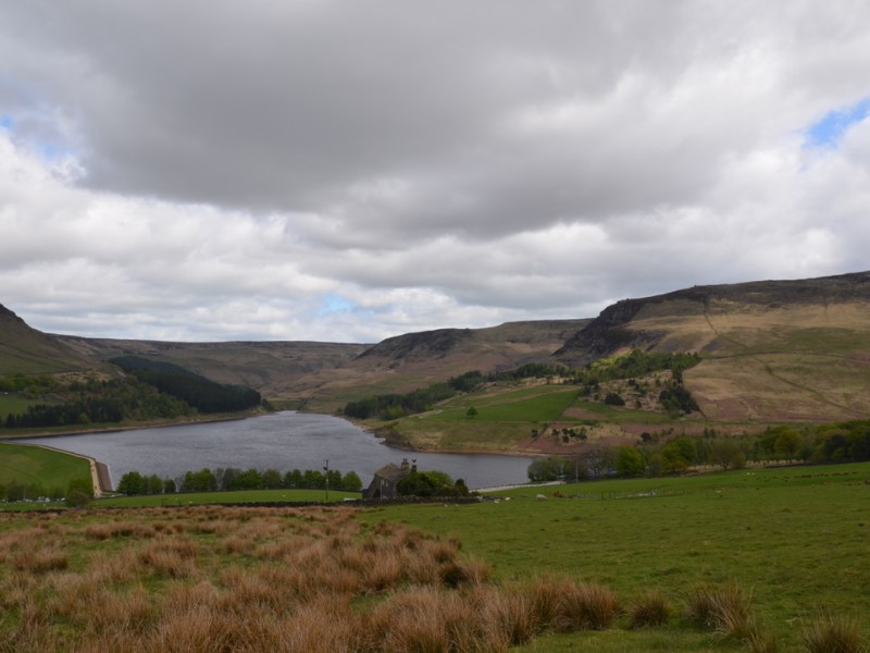 Walk around Dovestone reservoir, Peak District,&nbsp;England