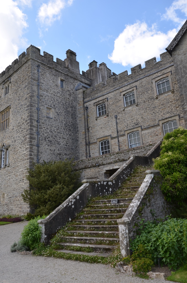 Side facade of Sizergh castle