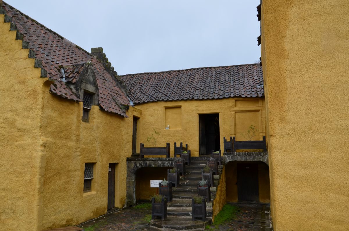 The entrance of Culross palace
