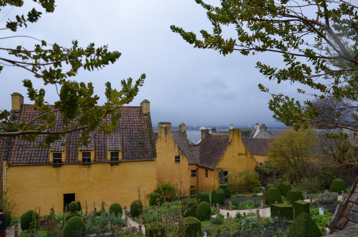The back of the palace at Culross