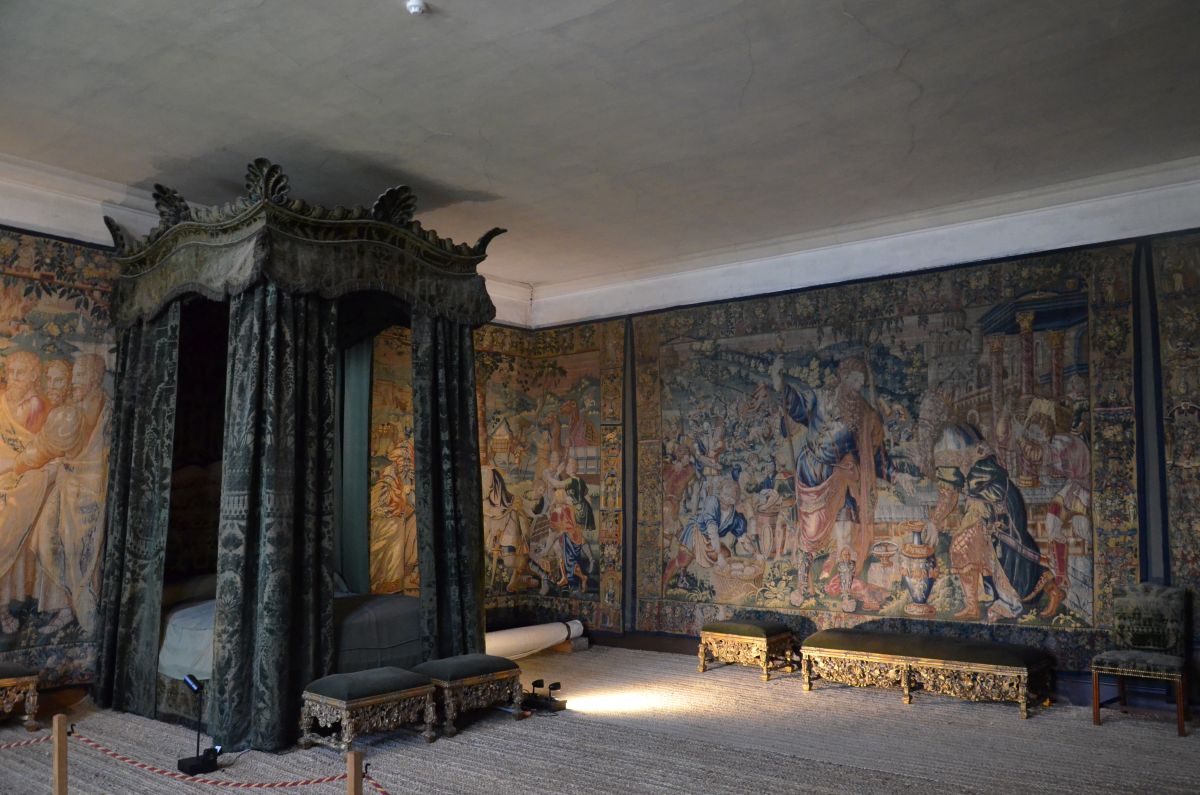 One of the bedrooms of Hardwick Hall