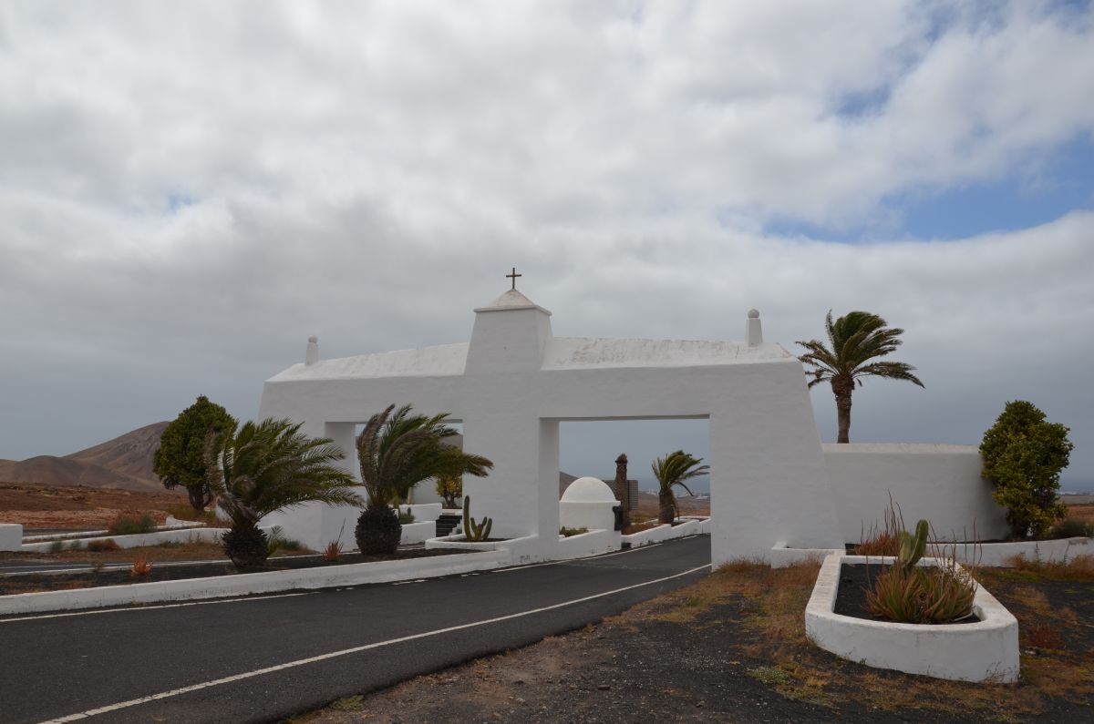 Gate to enter Costa Teguise